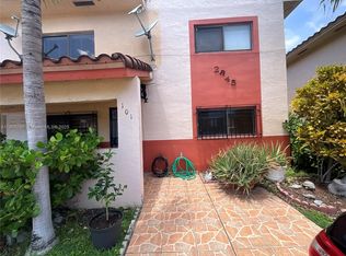 2845 W 76th St APT 101, Hialeah, FL 33018