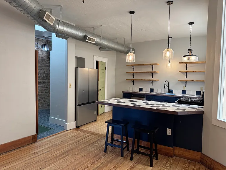 136 Territorial Rd #5 — Photo 3