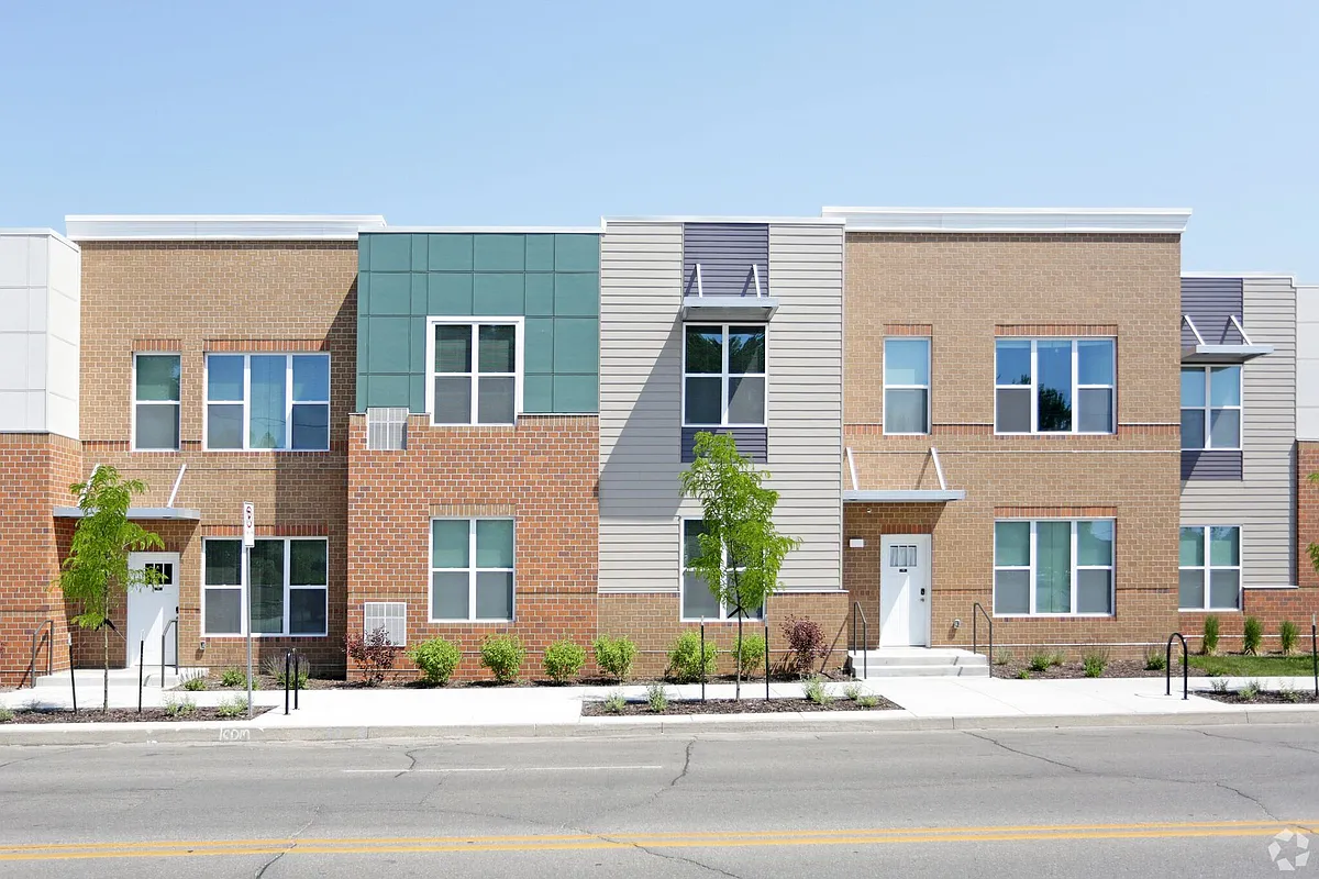 Building Photo - Forest Avenue Village