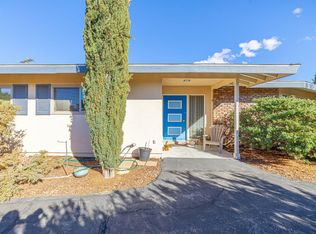 14437 Ricaree Rd, Apple Valley, CA 92307