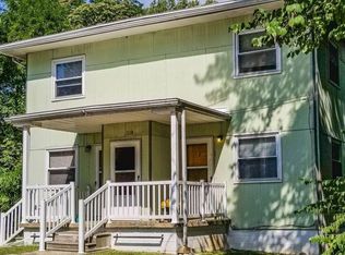 318 W 16th St APT 3, Bloomington, IN