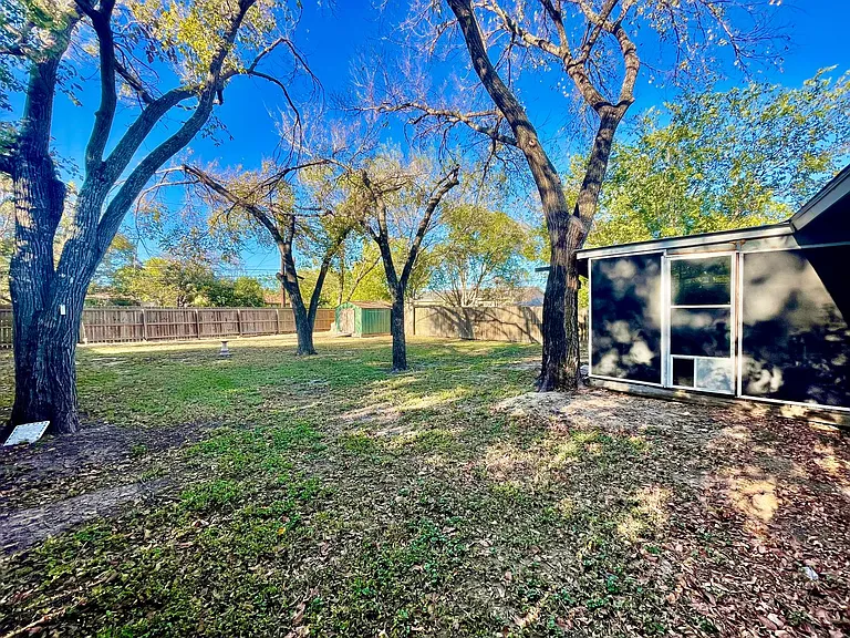 312 Magnolia Dr — Photo 15