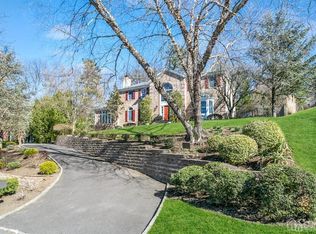 5 Tree Top Ln, Chatham, NJ 07928