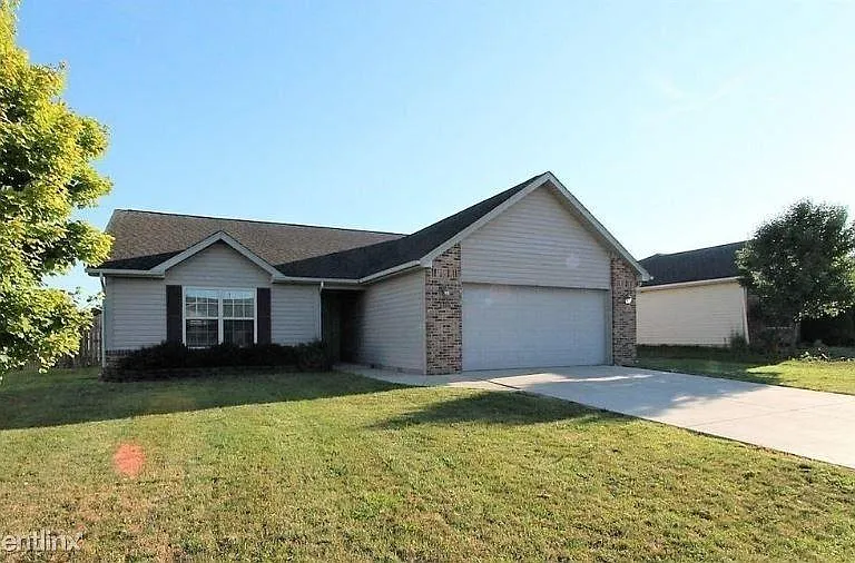 1410 Crusade Dr — Photo 1