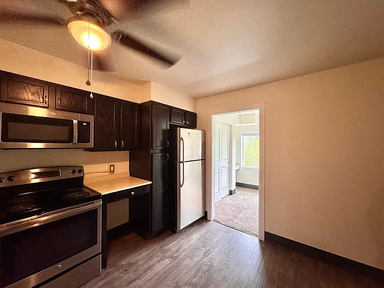 Park Place Apartments — Photo 38