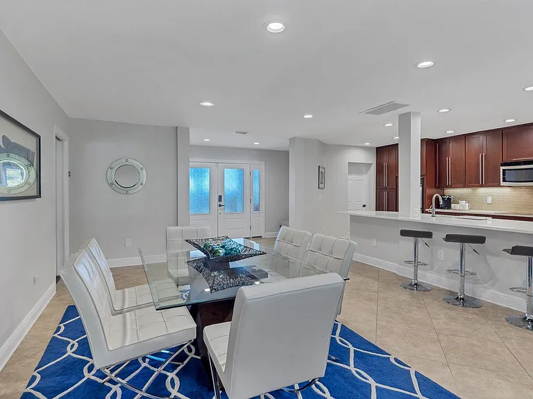 113 Harbor View Ln — Photo 7