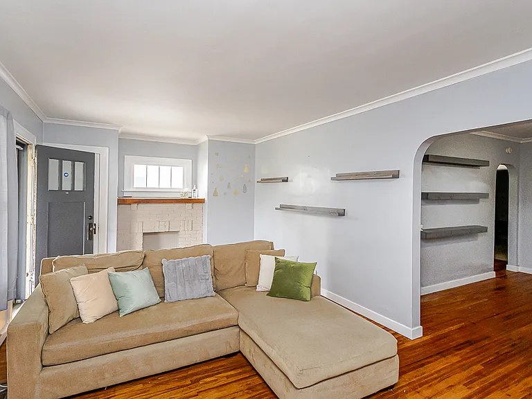 1802 Loxley Rd — Photo 3