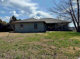 102 Meadow Lark Rd, Princeton, KY 42445