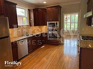 1046 Highland Park Pl — photo 10