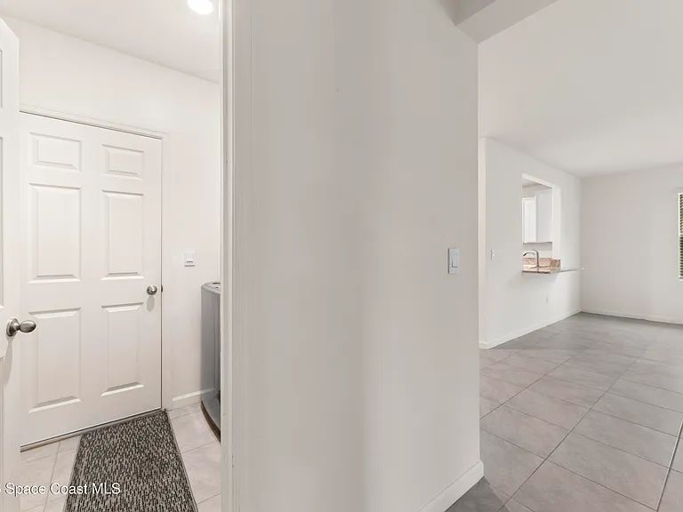 7349 Tourmaline Dr — Photo 10