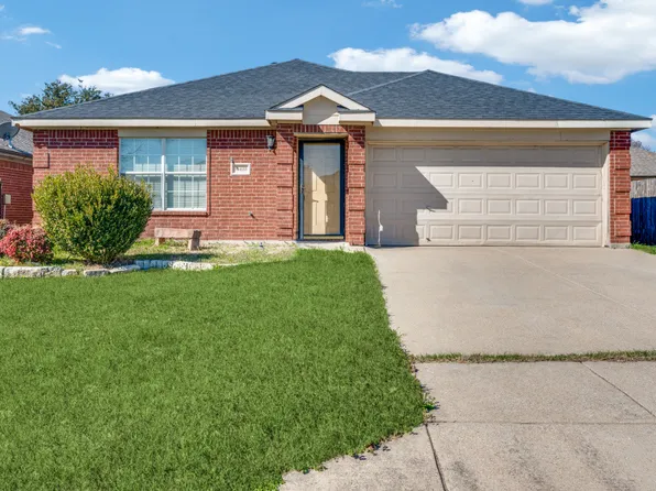 10429 Aransas Dr, Fort Worth, TX 76131