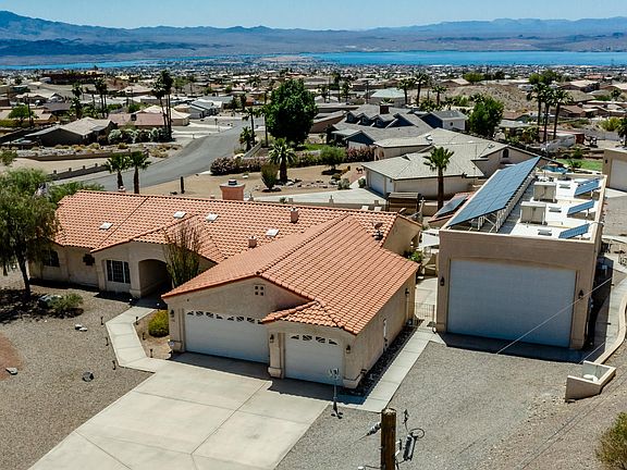 3rd image of 791 Turquoise Dr