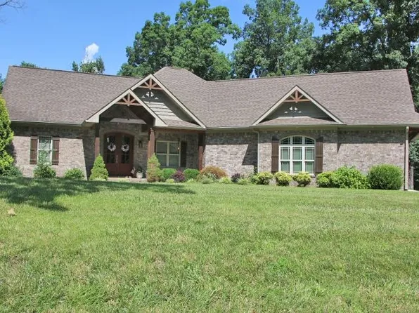 373 Doe Crossing Dr, Smiths Grove, KY 42171