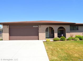 35256 Shell Dr, Sterling Heights, MI 48310