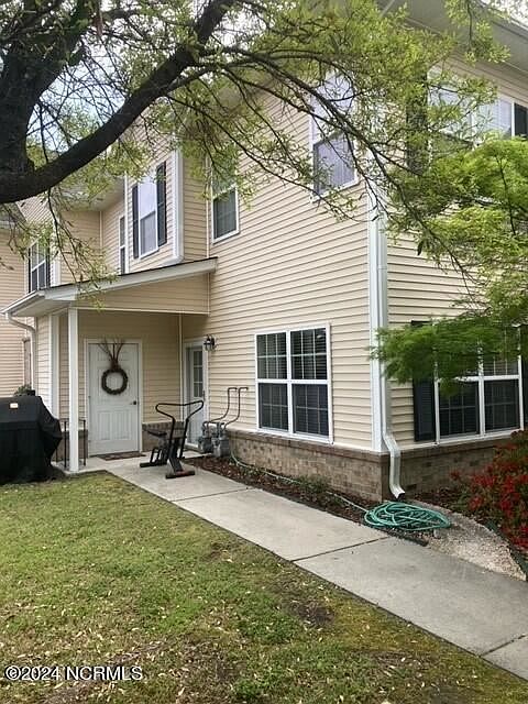 1st image of 1922 Tara Ct