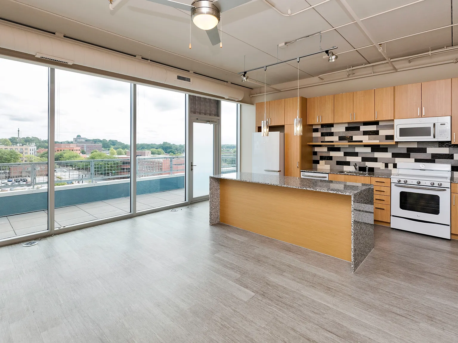 City Square Lofts — Photo 1