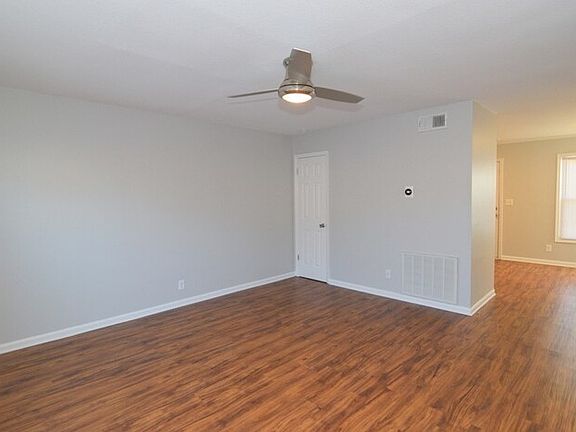 4th image of 2201 Walden Dr APT A3
