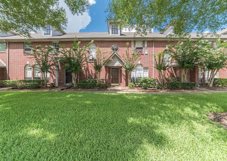 1st image of 1287 El Camino Village Dr