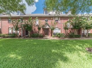 1287 El Camino Village Dr, Houston, TX 77058