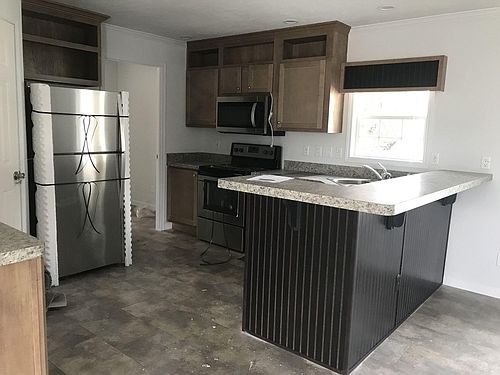2nd image of 191 Red Oak Dr
