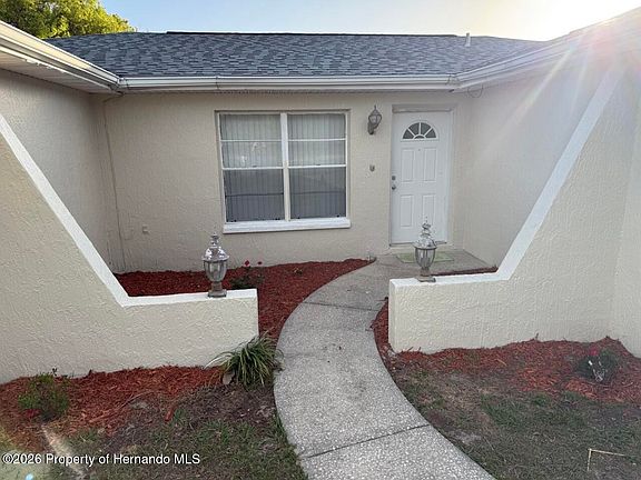 4th image of 8991 Lismore Ct