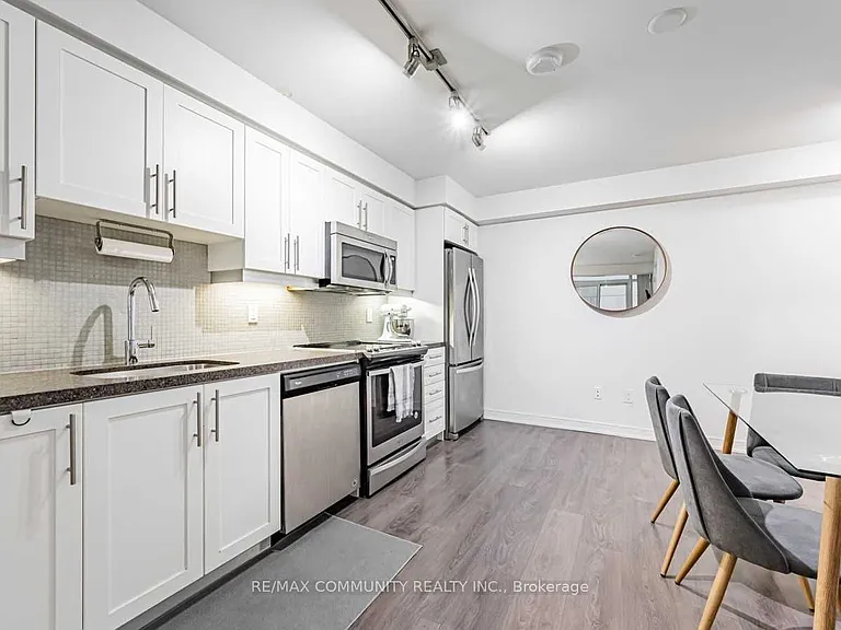 525 Adelaide St W #631 — Photo 10