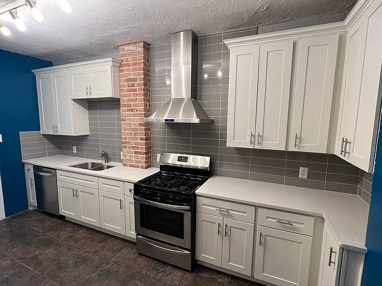 932 1/2 NW 20th St #932-1/2 — Photo 8