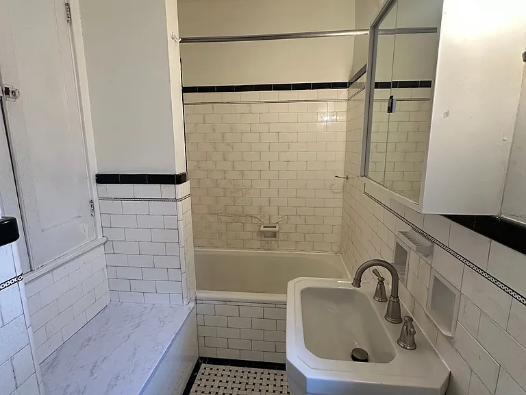 330 Lavina Ave #330 — Photo 14