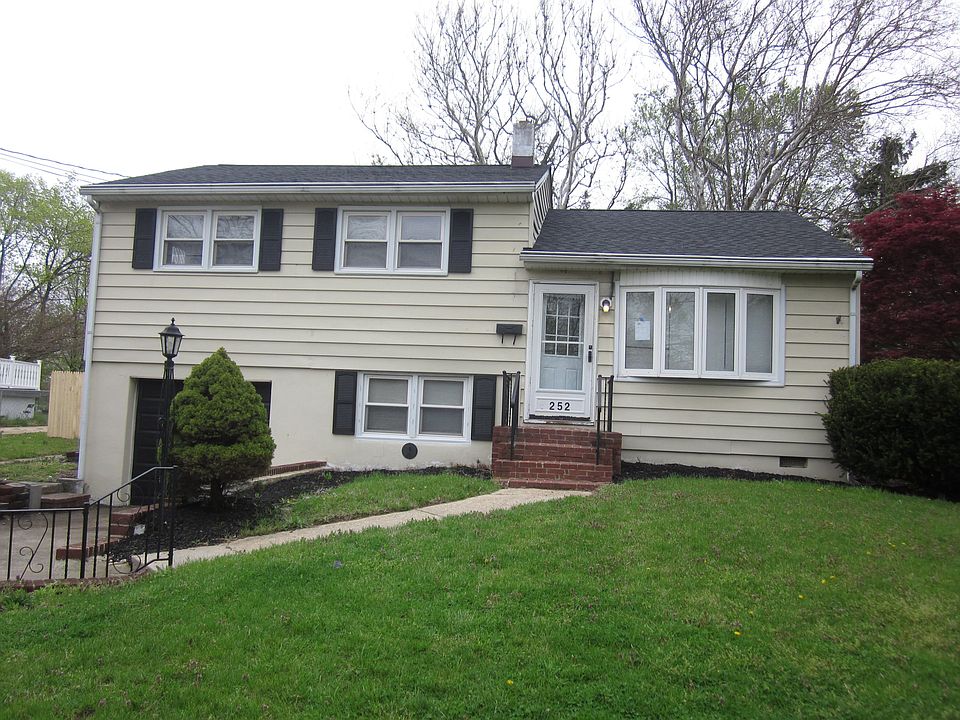 1st image of 252 Deptford Ave