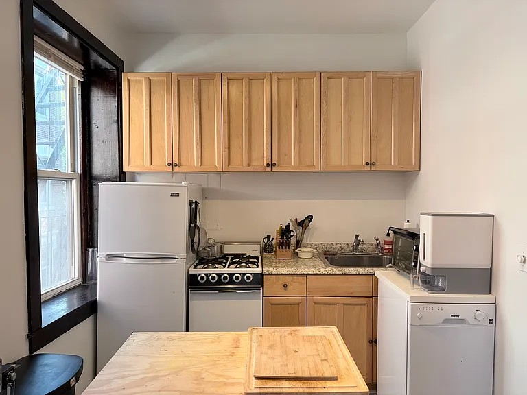 11 Unity St #4 — Photo 7