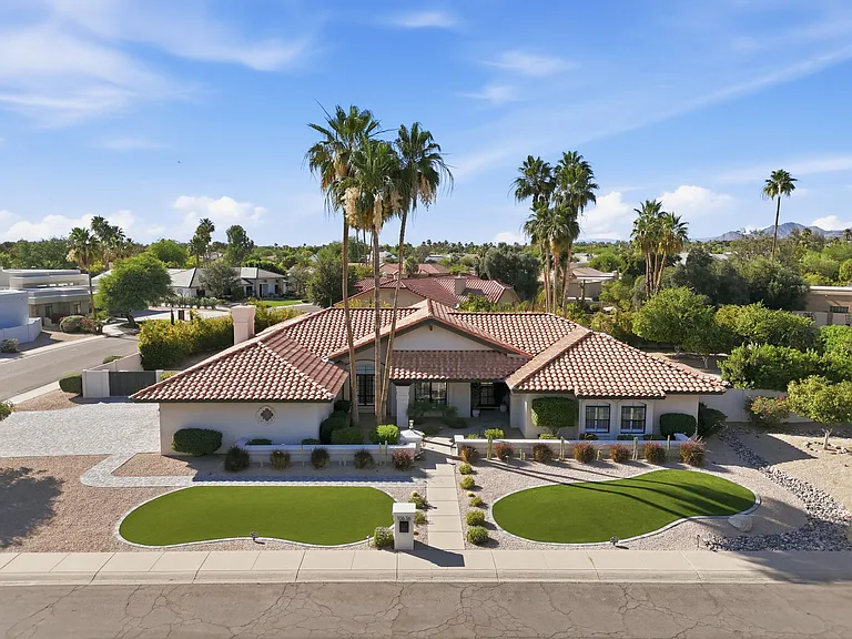 10636 E Desert Cove Ave — Photo 35