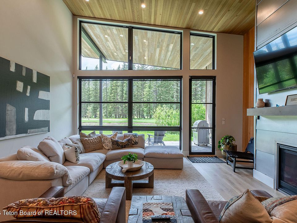 1st image of 15415 Tall Timber Rd