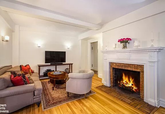 2nd image of 205 E 78th St APT 3T