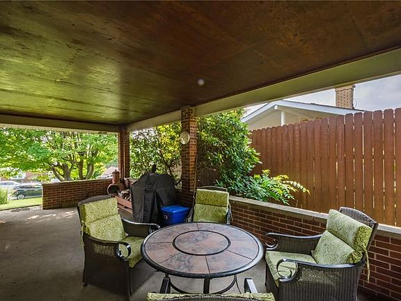3rd image of 126 Den Mar Ct