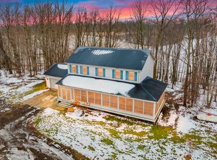 1500 Sanford Ln, Buchanan, MI 49107