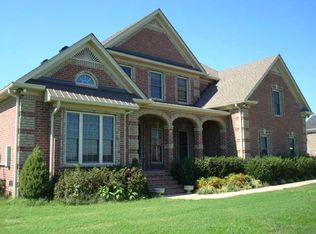 1004 Steed Ct, Gallatin, TN 37066