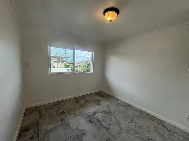 923 Winant St — Photo 10