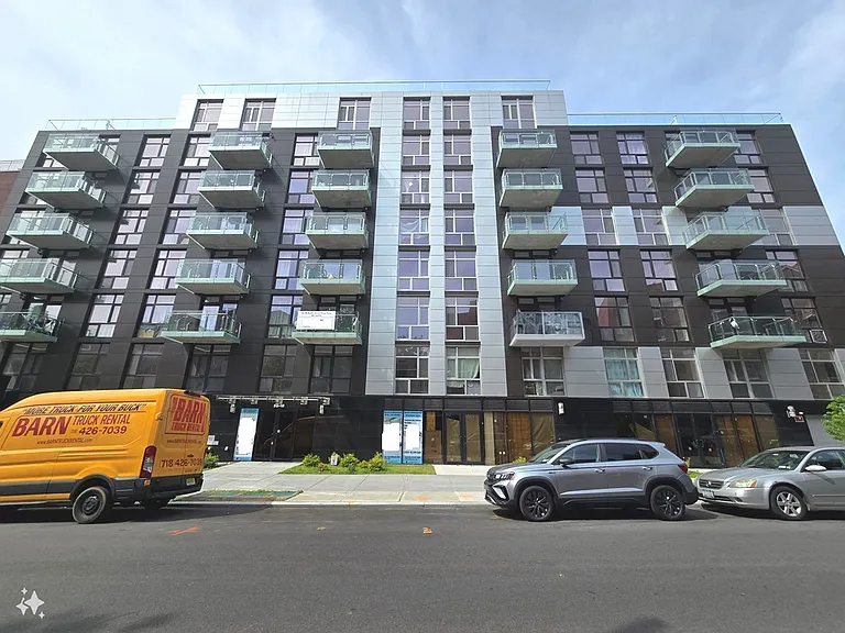 65-18 Austin St #7E — Photo 1