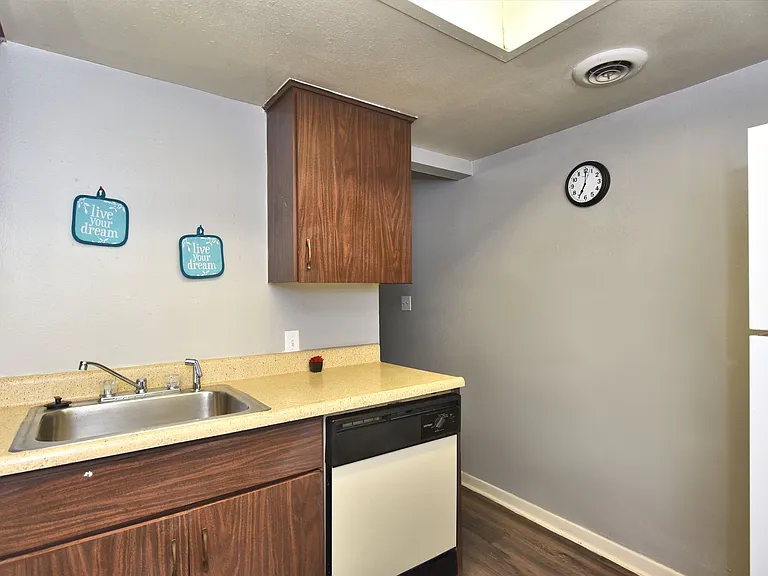 The Woods Apartments — Photo 22