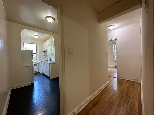 83-14 Lefferts Boulevard image 3 of 8