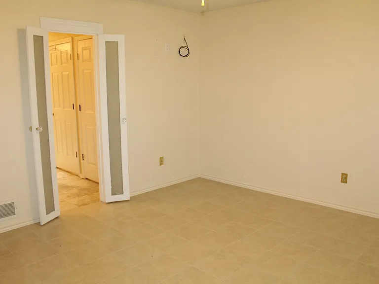 4216 Marshall Ct — Photo 15