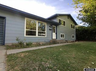 660 N 9th St, Lander, WY 82520