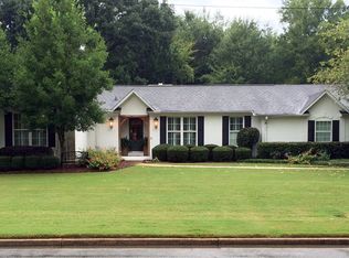 2010 Nancy Dr, Tupelo, MS 38804