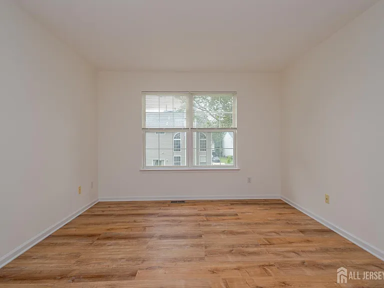 71 Manley Rd — Photo 24