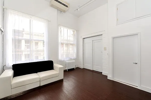 Rented by Eisenberg Exclusives | media 6