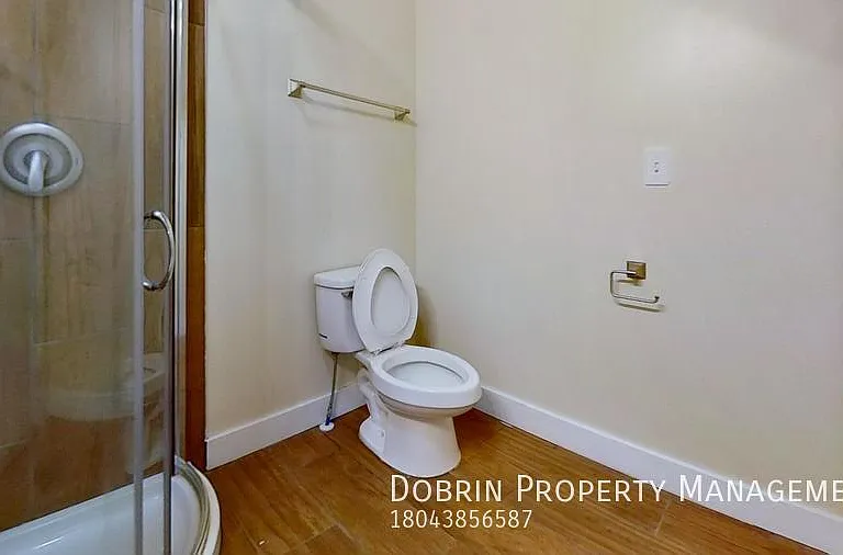 316 W Marshall St — Photo 7