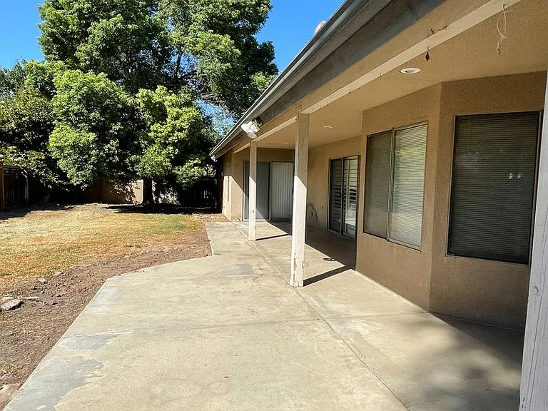 605 E Babcock Ave — Photo 14