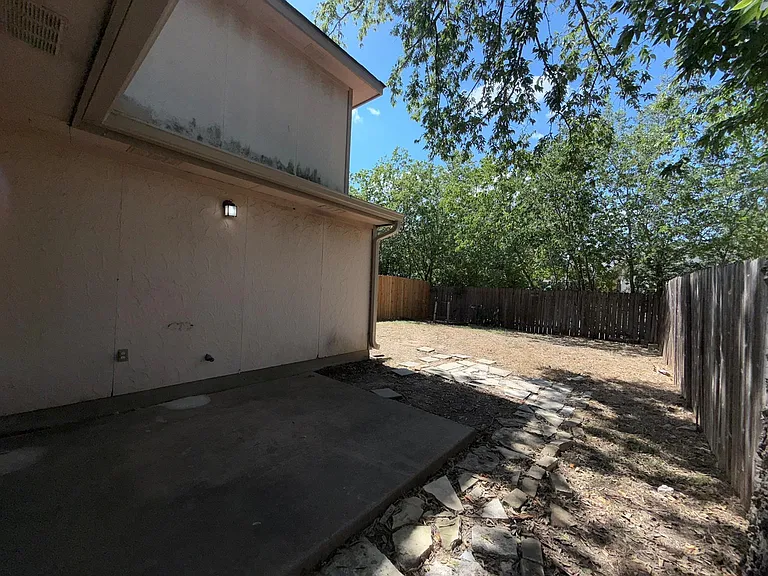 2906 Kestrel Dr #B — Photo 27