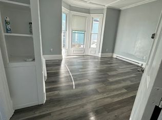 66 Pecker St #1R, Haverhill, MA 01830