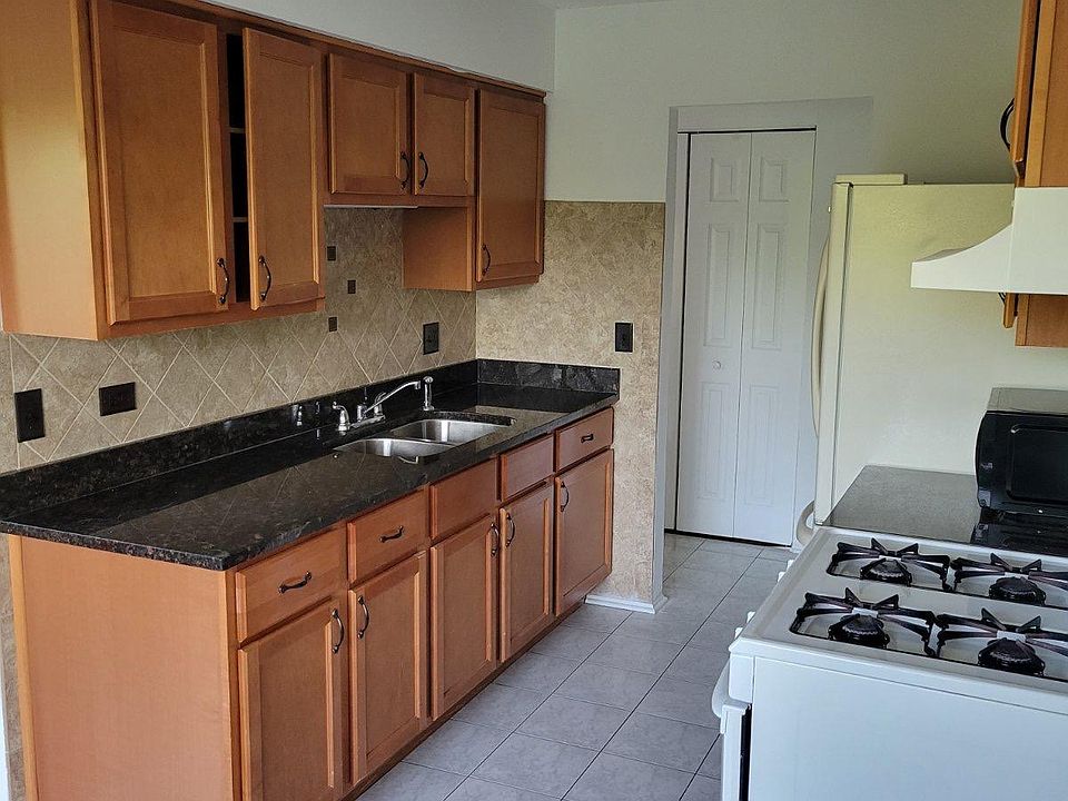 2nd image of 8631-1 W Foster Ave #3C